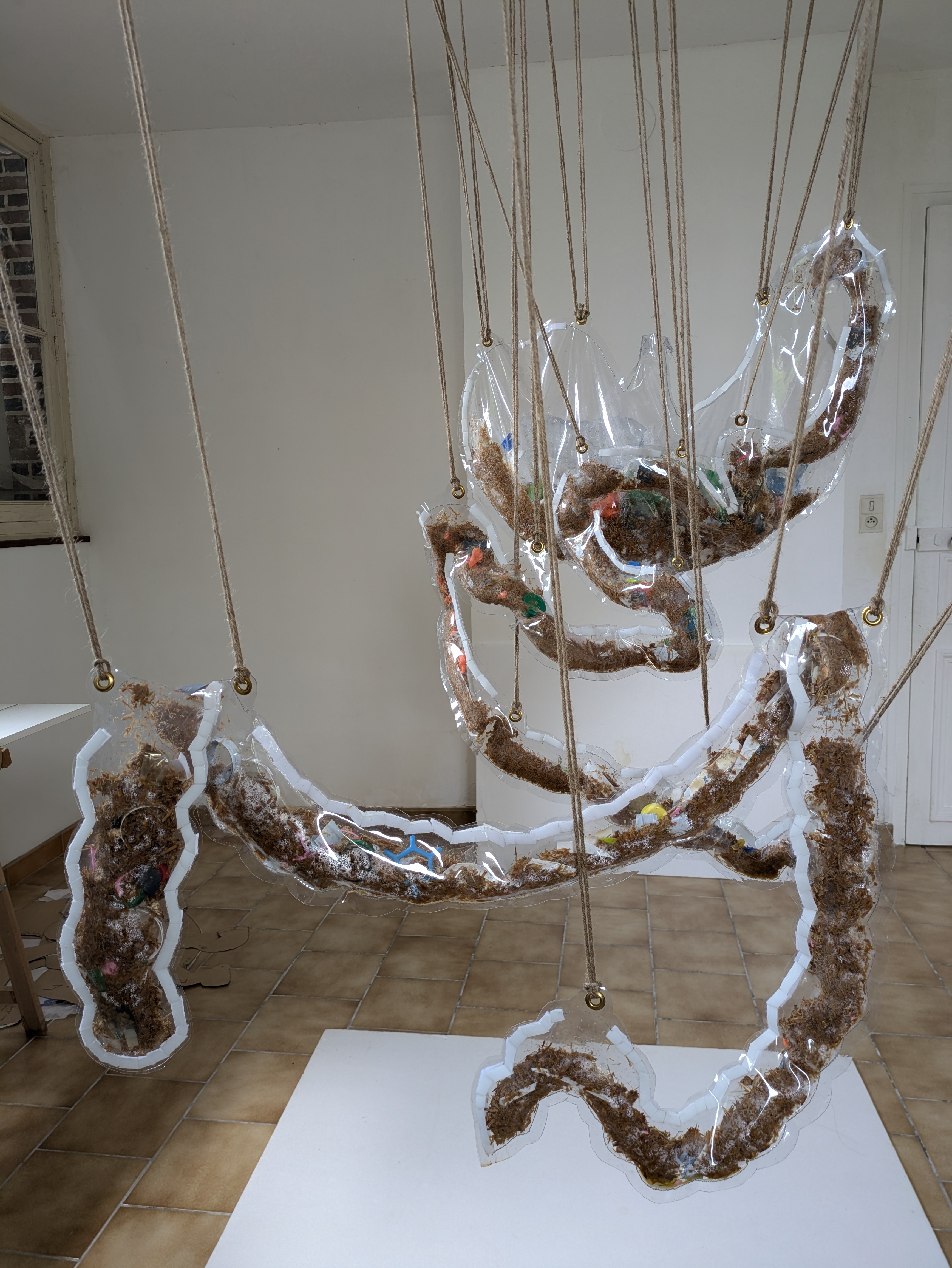 platomach installation in MArnay, 2024